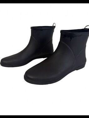Alice + Whittles Black Rubber Pull On Ankle Rain Boots Women’s Size 11